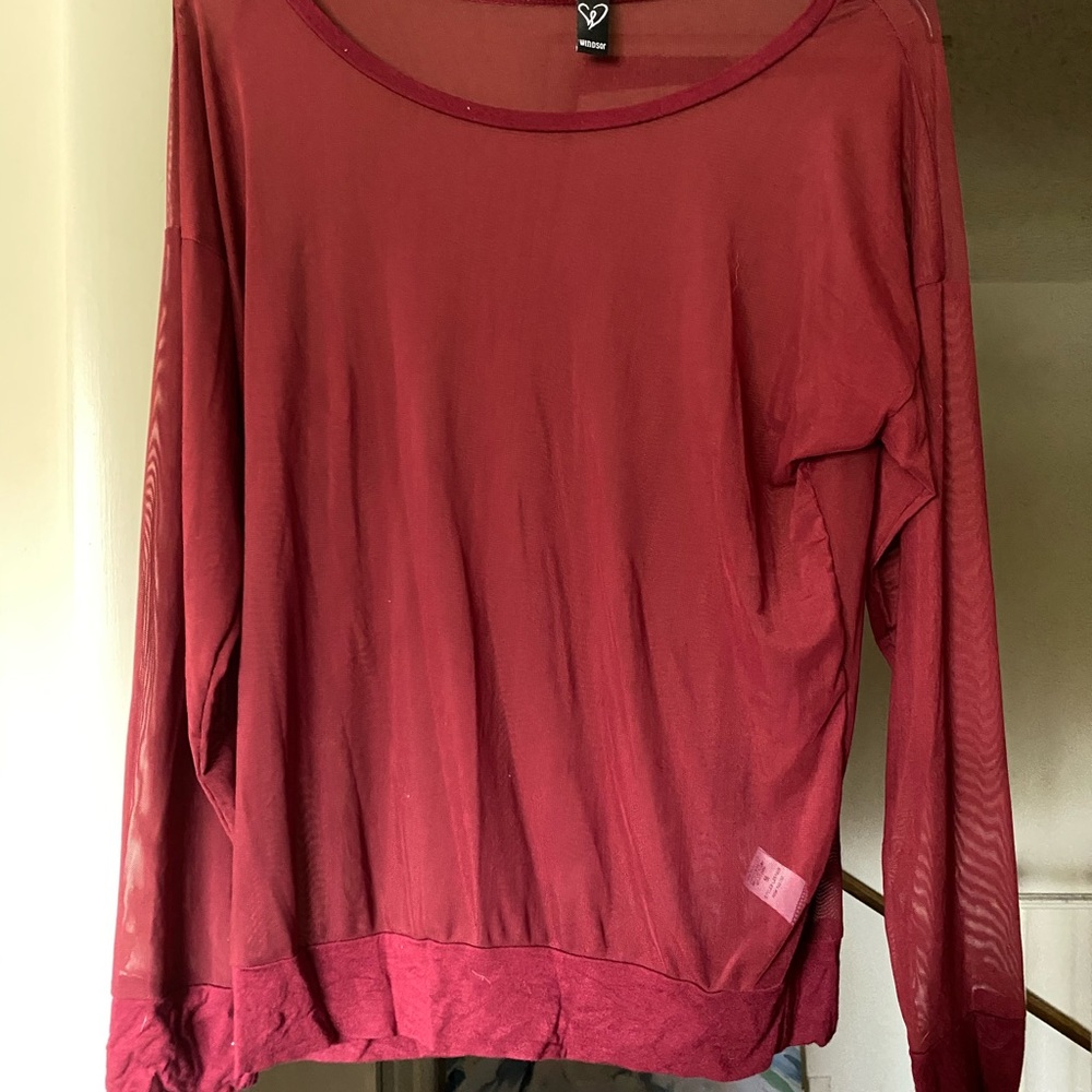 Mesh maroon long sleeve shirt with band at bottom